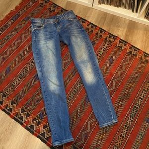 Guess Women’s jeans